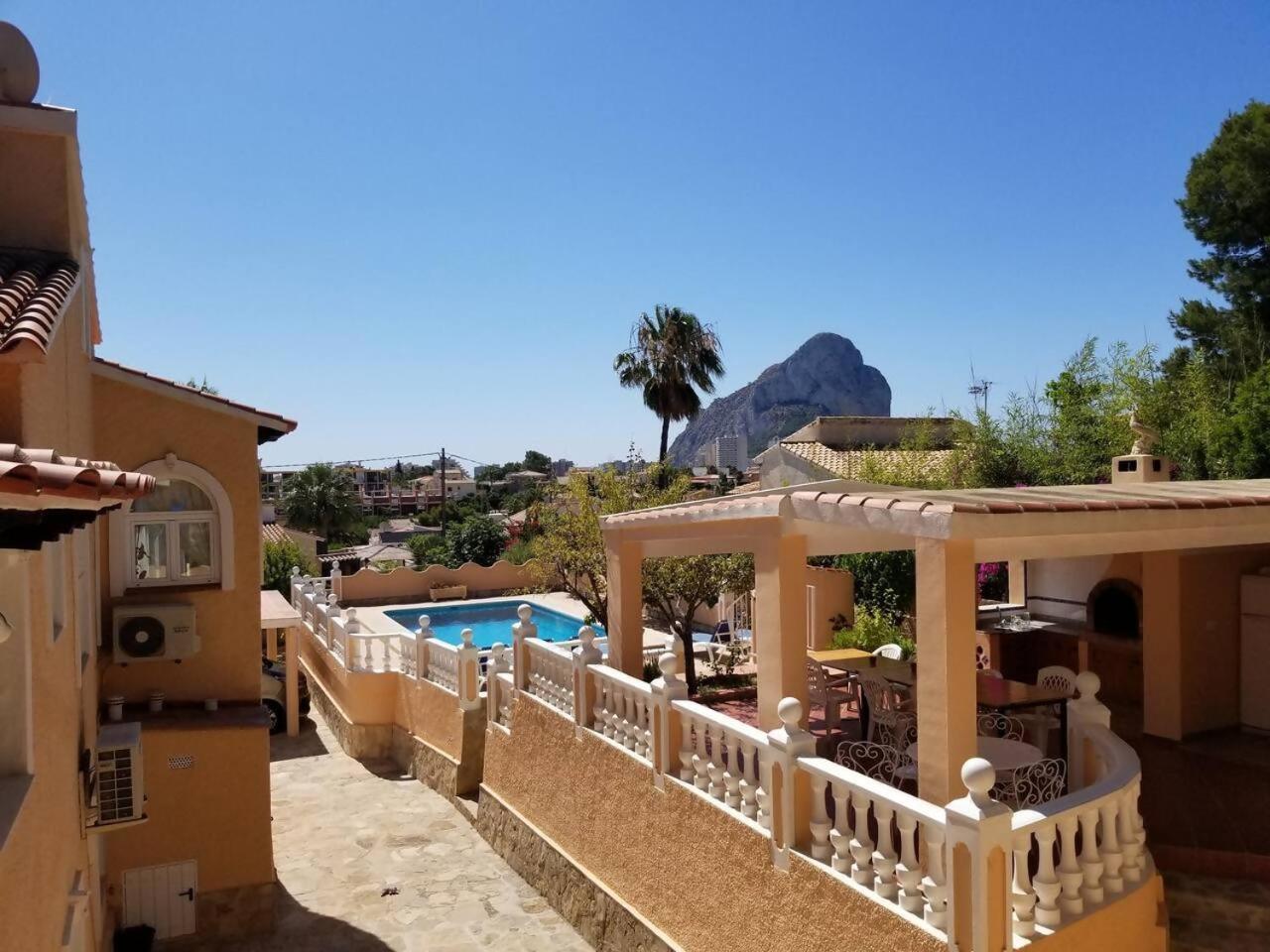Relaxdiversion En Piscina Bbq Y Cocina Ext Calp